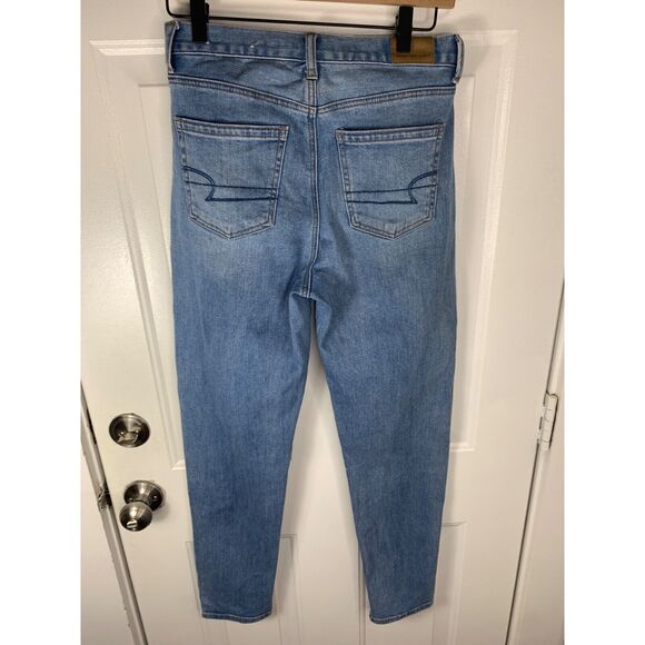 American Eagle Womens Mom Jean Light Wash Size 2 - Picture 2 of 7